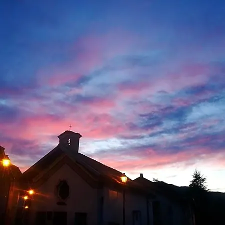 Un Coccodrillo A Frassino Bed and breakfast 3*