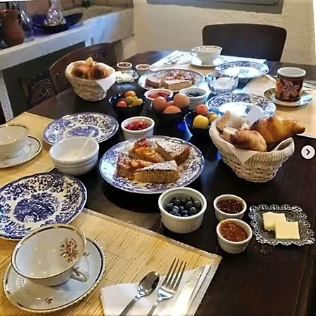 Un Coccodrillo A Frassino Bed and breakfast 3*